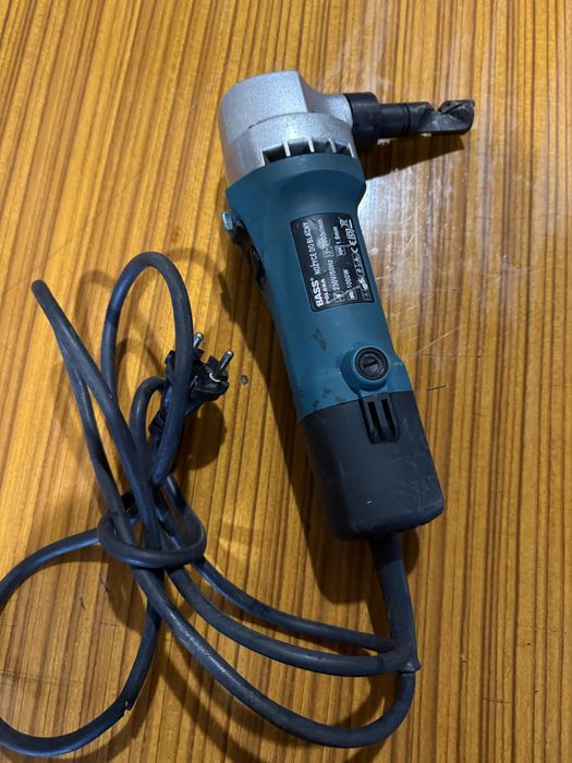 Nożyce elektryczne do cięcia blachy 1000W Bass Polska