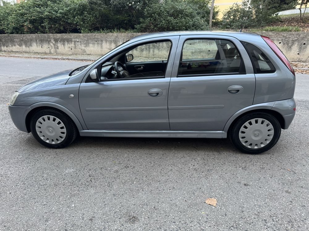 Opel Corsa 1.2 Enjoi gasolina