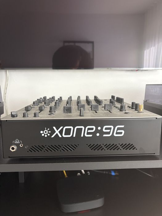 Vendo Xone96 como nova