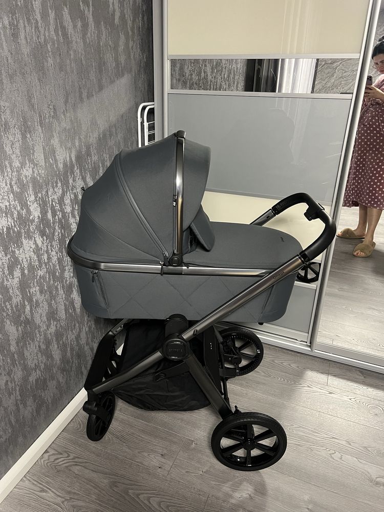 Коляска Carrello Omega