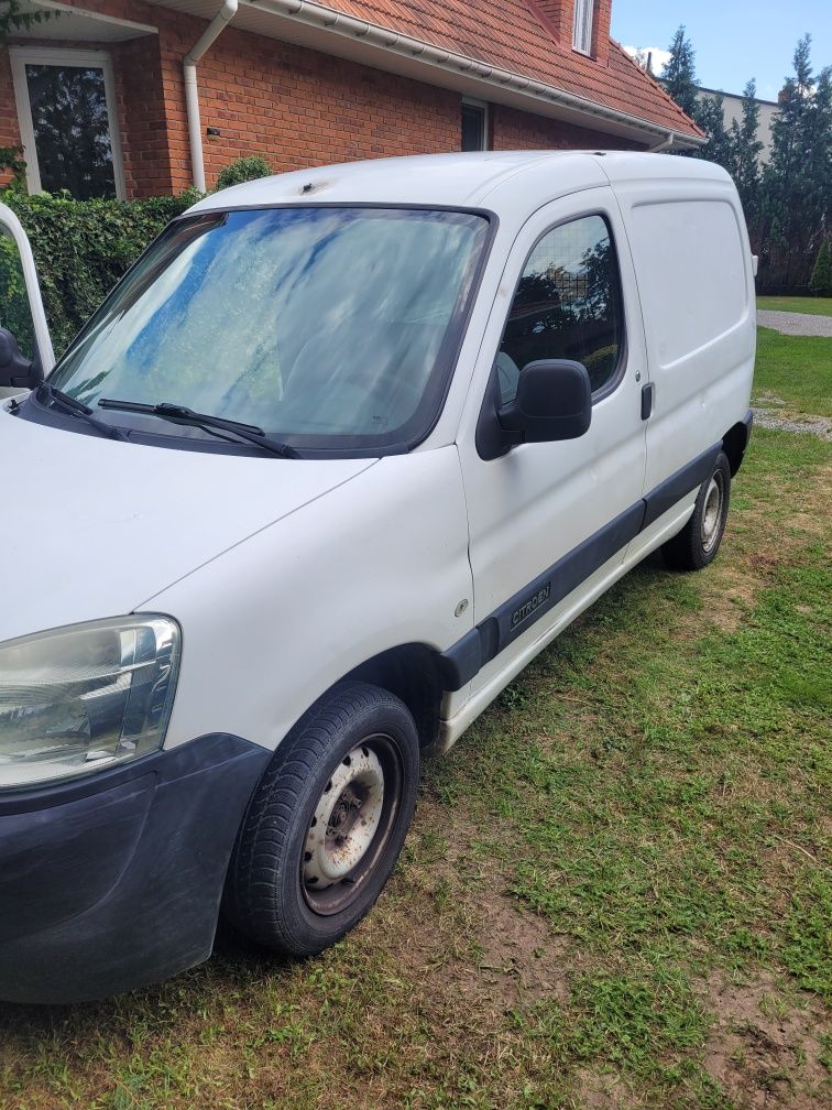 Sprzedam Citroena berlingo 2.0 HDI furgon dostawczy