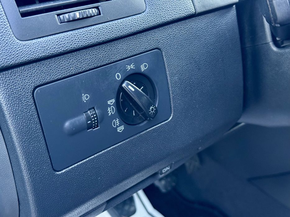 Skoda Fabia Combi 2002 • 1.4 Gasolina • AC • Rev.Completa • 2 Chaves