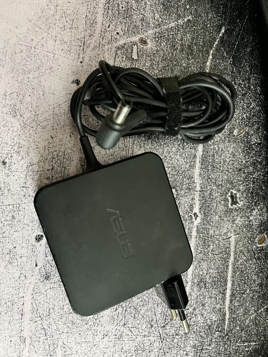 Оригинальный блок питания Asus 19V 3.42A 65W 5.5*2.5 Boxy (ADP-65DW B)