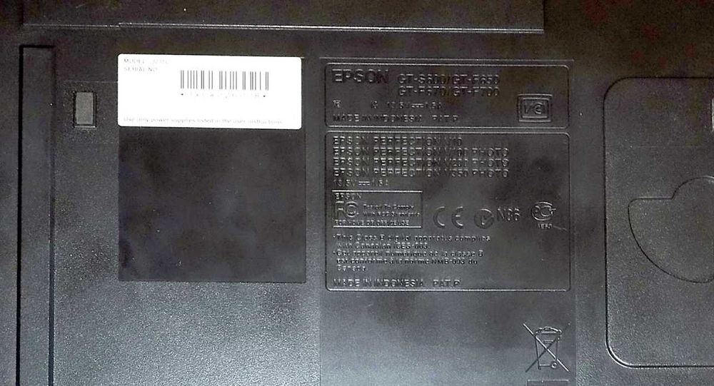 Skaner Epson Perfection V200 Photo, także do negatywów i przezroczy