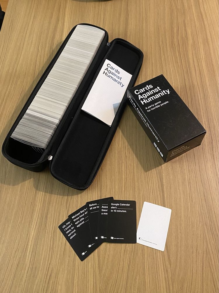 Coleção Cards Against Humanity 1100+ cartas!