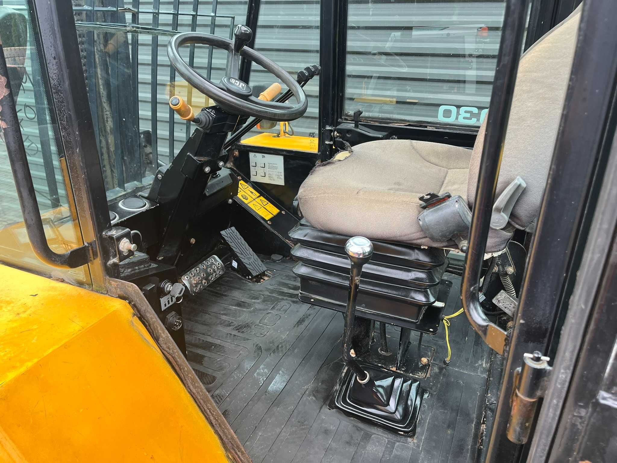 Wózek widłowy terenowy JCB 930-4 4X4 2015
