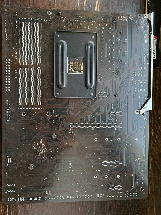 Материнська плата Gigabyte Aorus Elite V1 B450 ATX