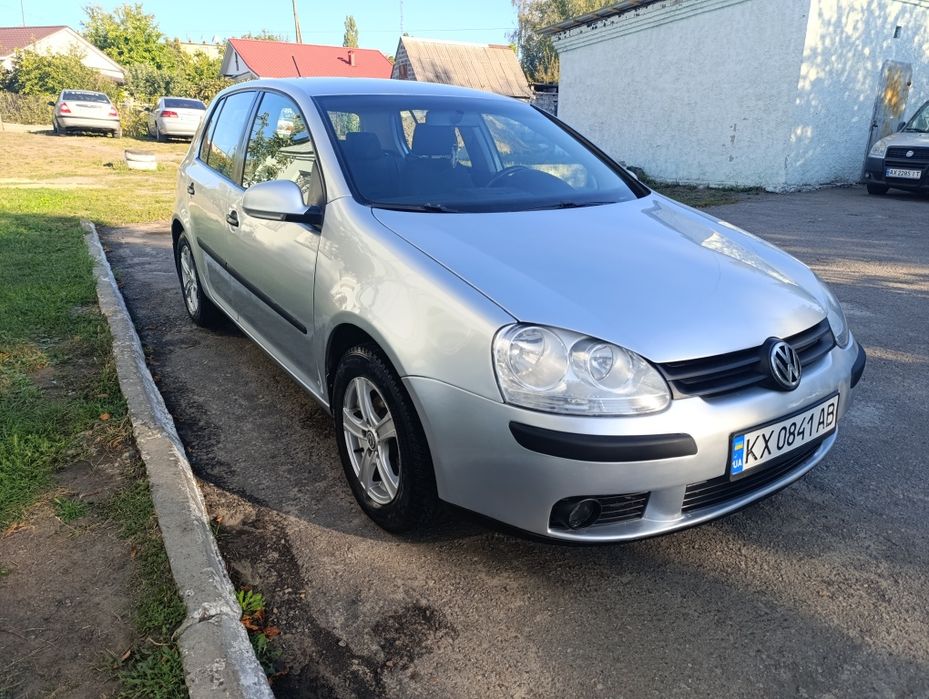 Продам гарний обслужений автомобіль