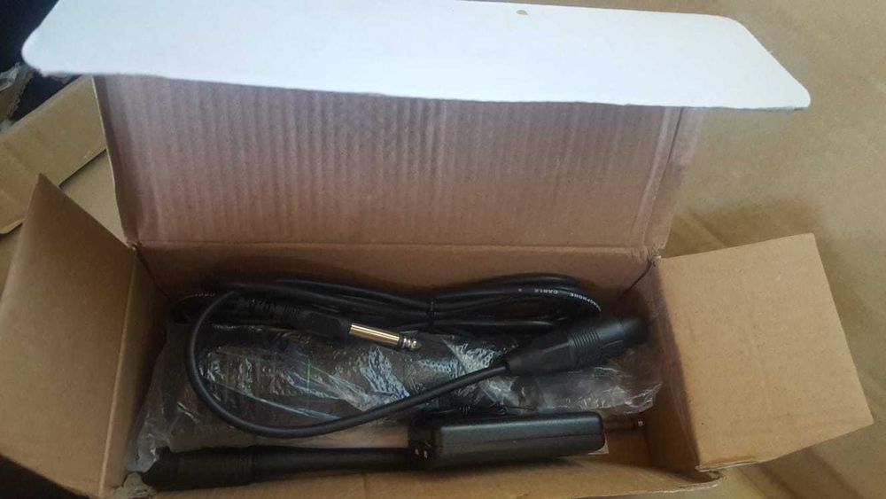 Microfone karaoke com fio /sem fio