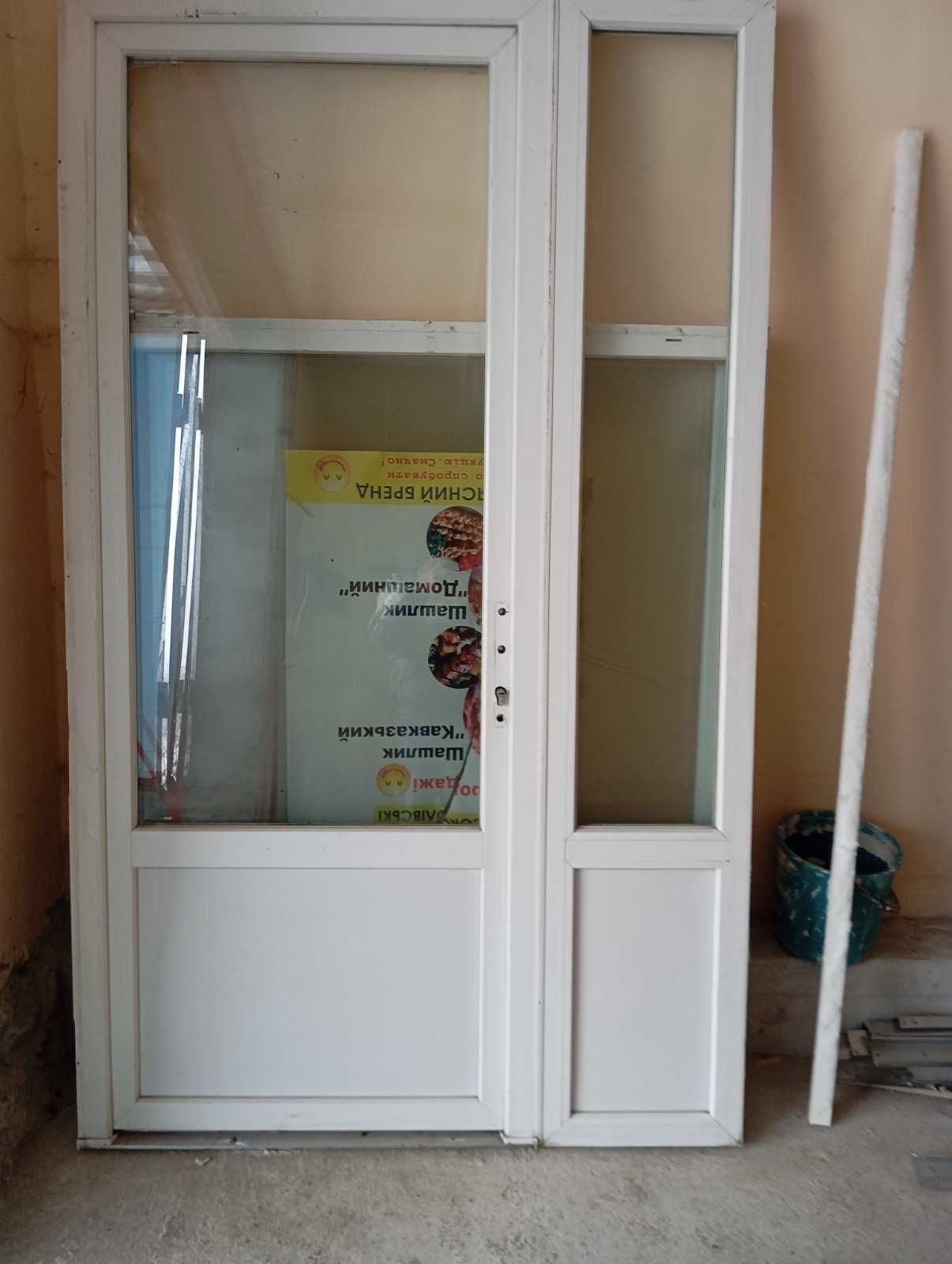 Продам для офісів та торгівельних павільйонів вікна, двері, ролети