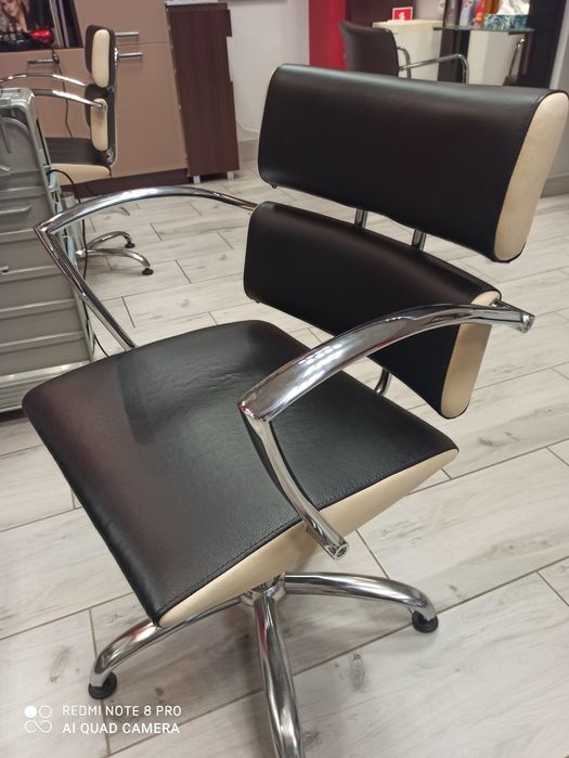 Fotele fryzjerskie