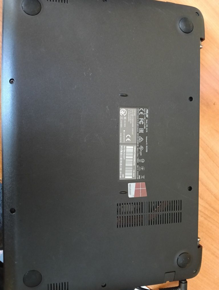 Asus Laptop Win11 SSD 256GB AMD 8GB Ram Nowa ładowarka, 14"
