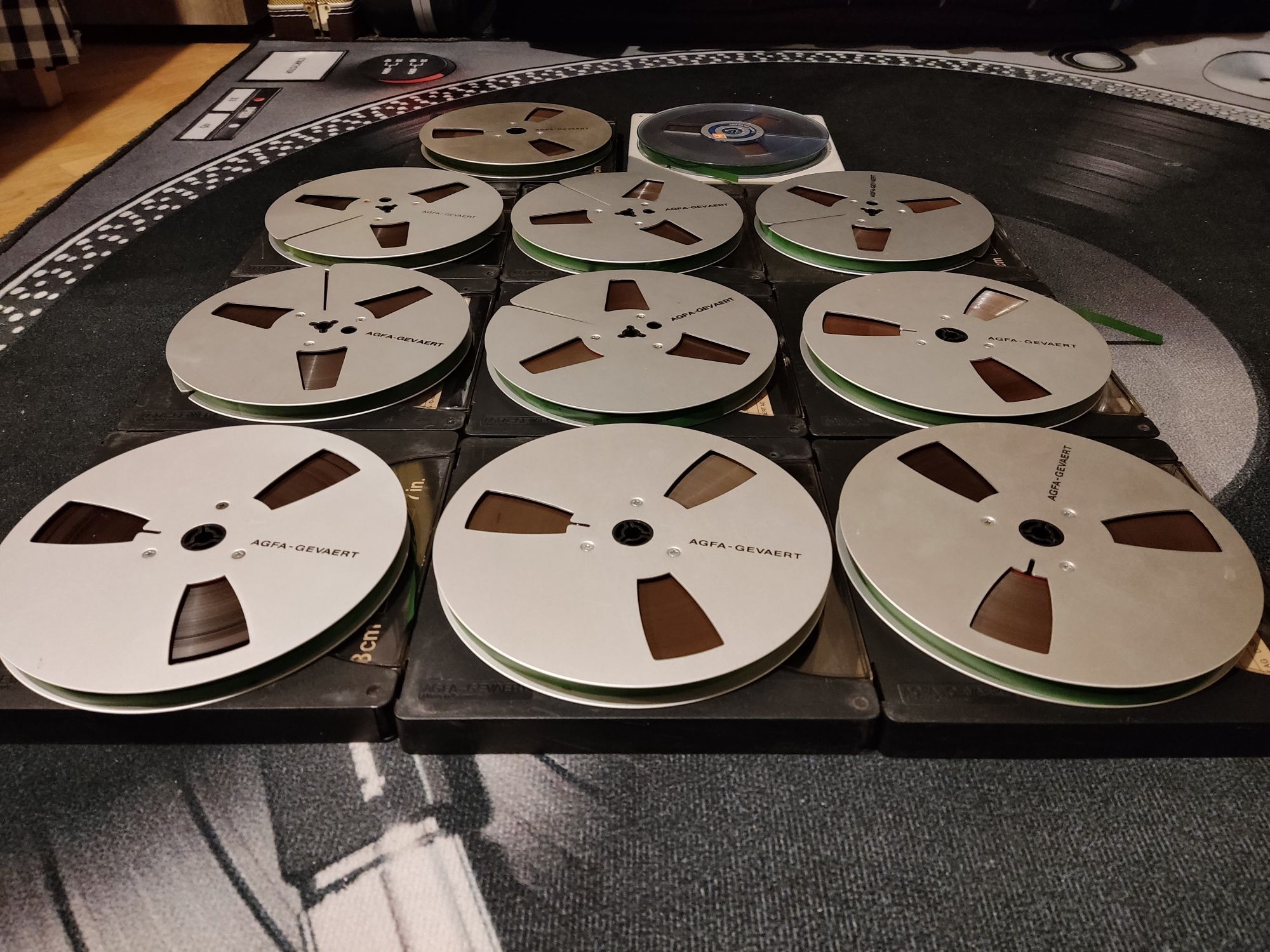 Szpulę  Agfa aluminiowe 18cm