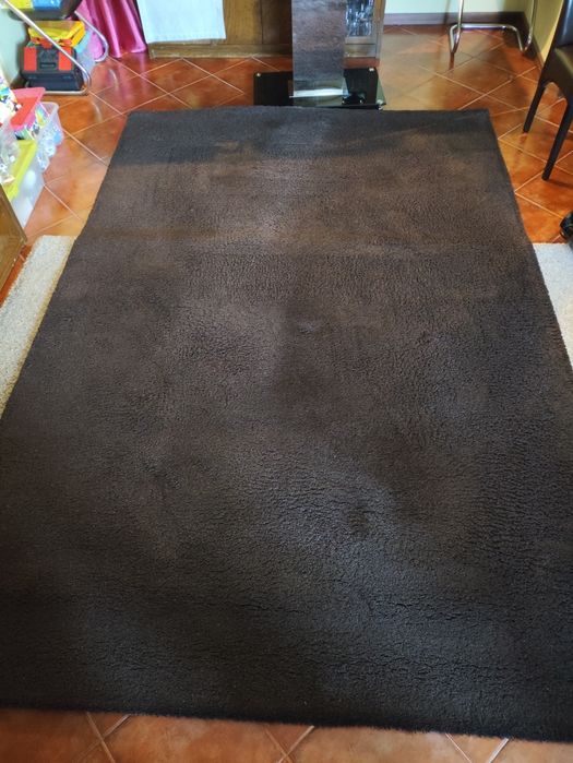 Tapete castanho chocolate