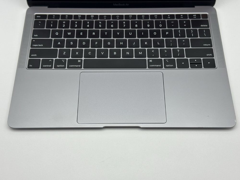 MacBook Air 13 A1932 2019 i5 1.6 16/256gb