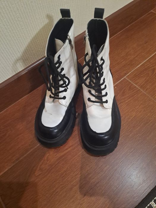 Шкіряні ботінки демі