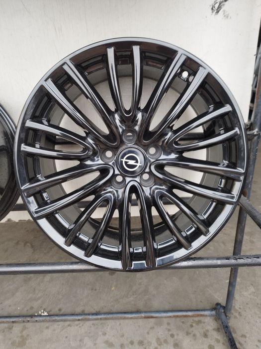 Felgi 18" 5x110 Et 33 8j Alfa Romeo Opel