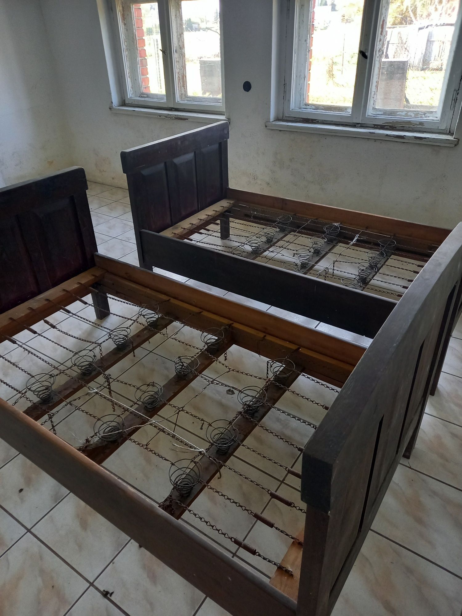 Stare łóżko, lite drewno, 2 szt
