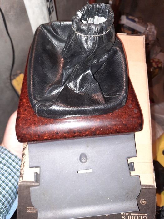 Чохол важеля КПП Вольво.