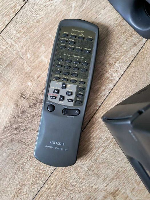 Wieża Aiwa NSX-320 2 kolumny + pilot