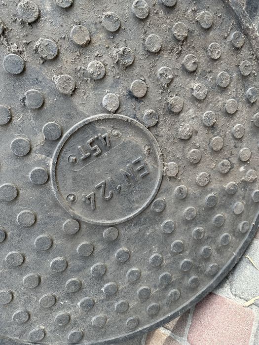 Каналізаційний Люк полімерний 4,5т. (EN 124)