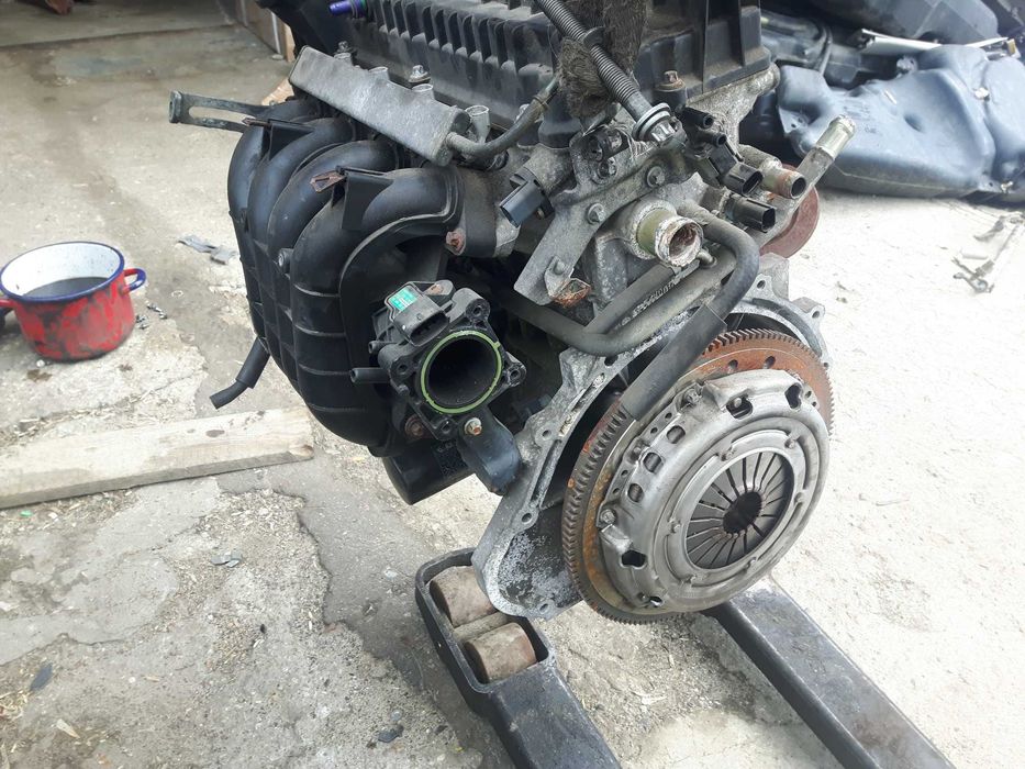 Mitsubishi colt 1.3 B 05r - Silnik w całości  na części i inne części