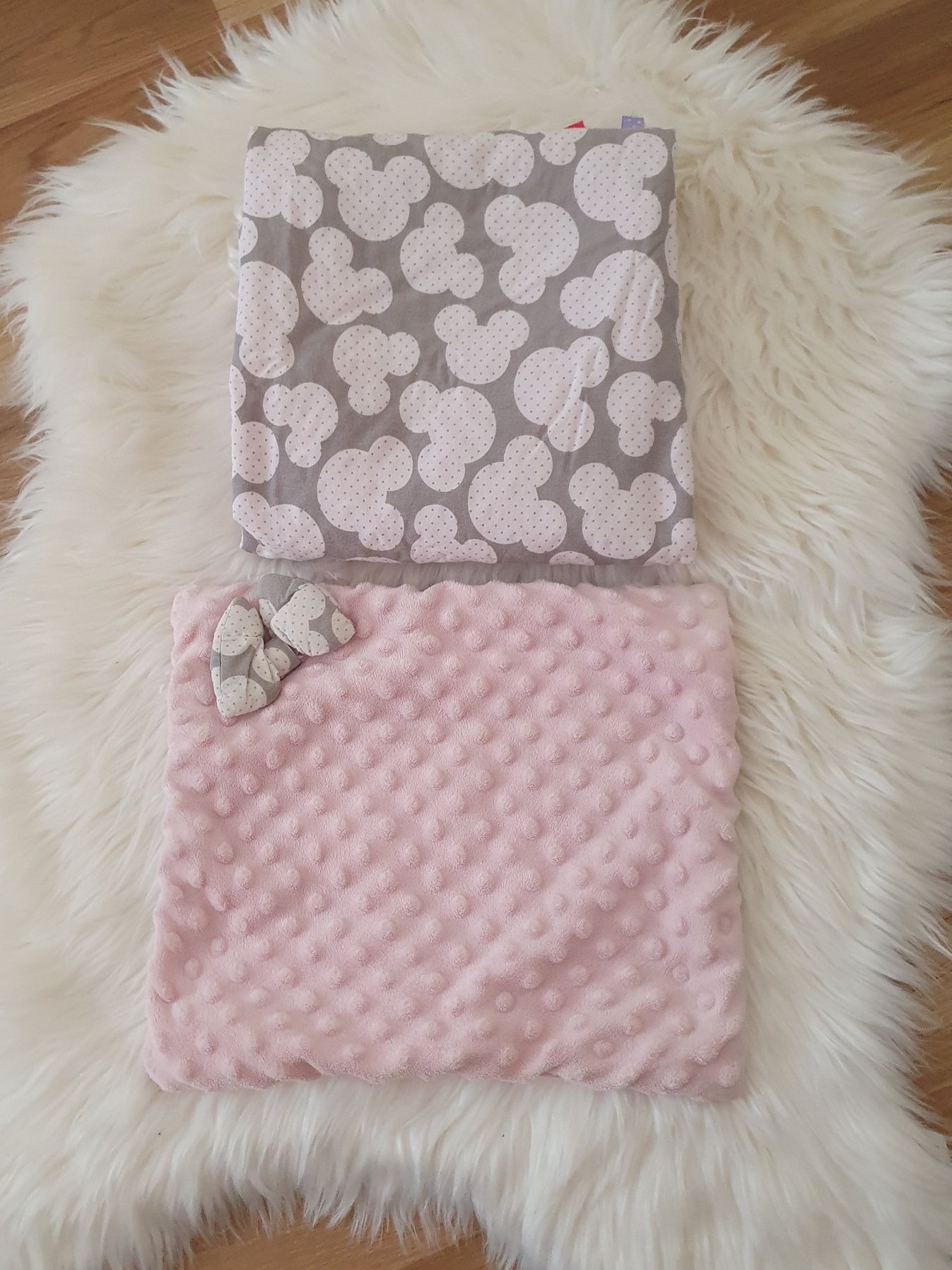 Komplet kocyk + poduszka dla dziewczynki Myszka Minnie
