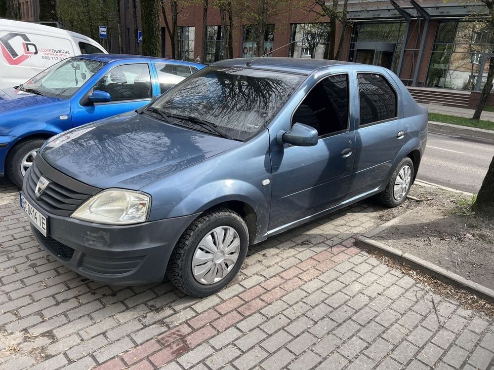 Авто Dacia Logan