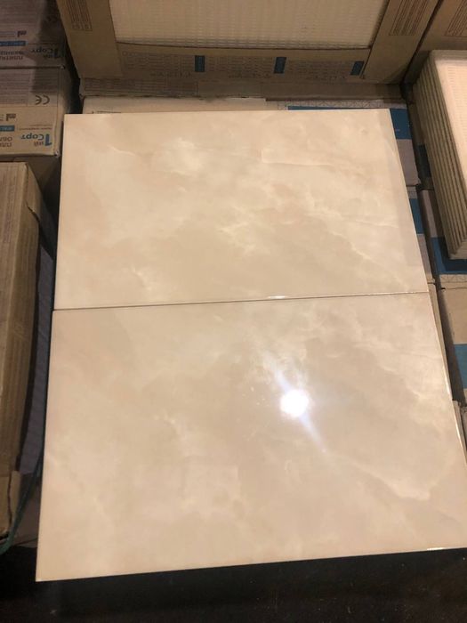 Глянцева Настінна Плитка на фартух, кухню Бежева 25х40 см