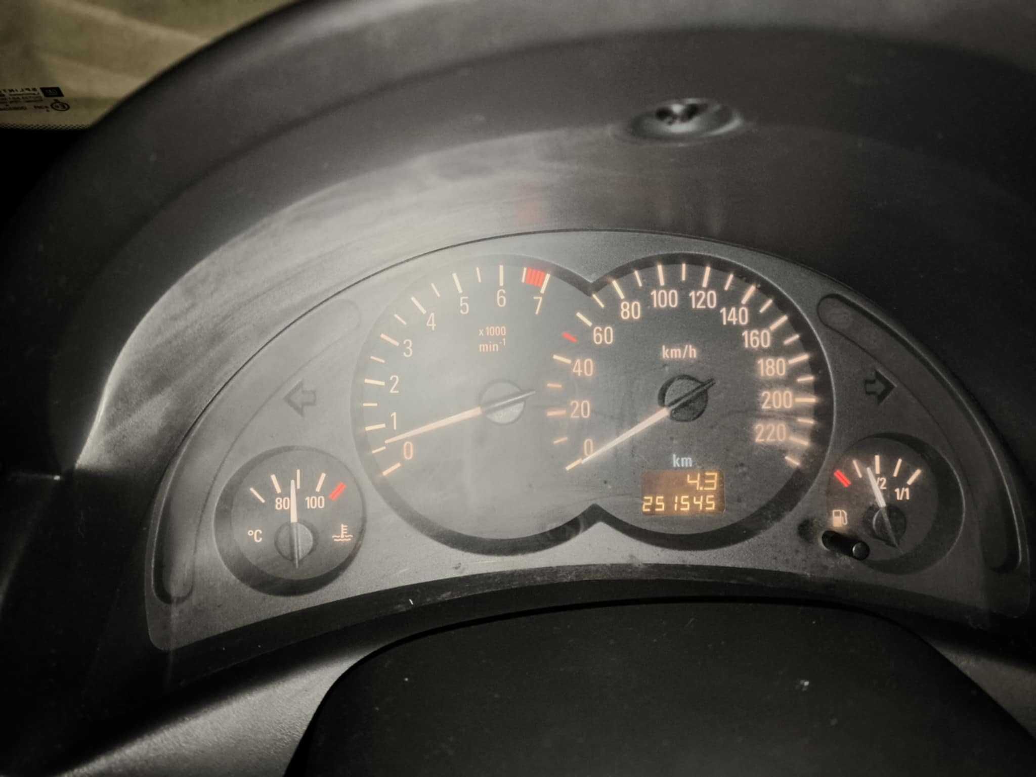 opel corsa c 1.0