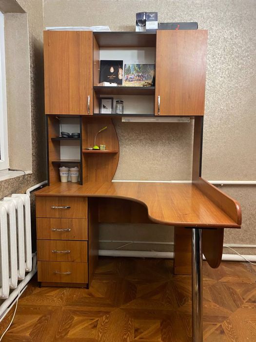 Стіл кутовий