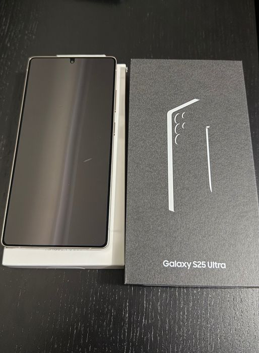 Vendo Samsung S25 ultra/12GB/256G preto titânio +capa e película