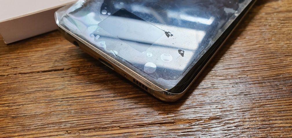 LCD wyświetlacz ekran ramką szybka S10 g973 oryg