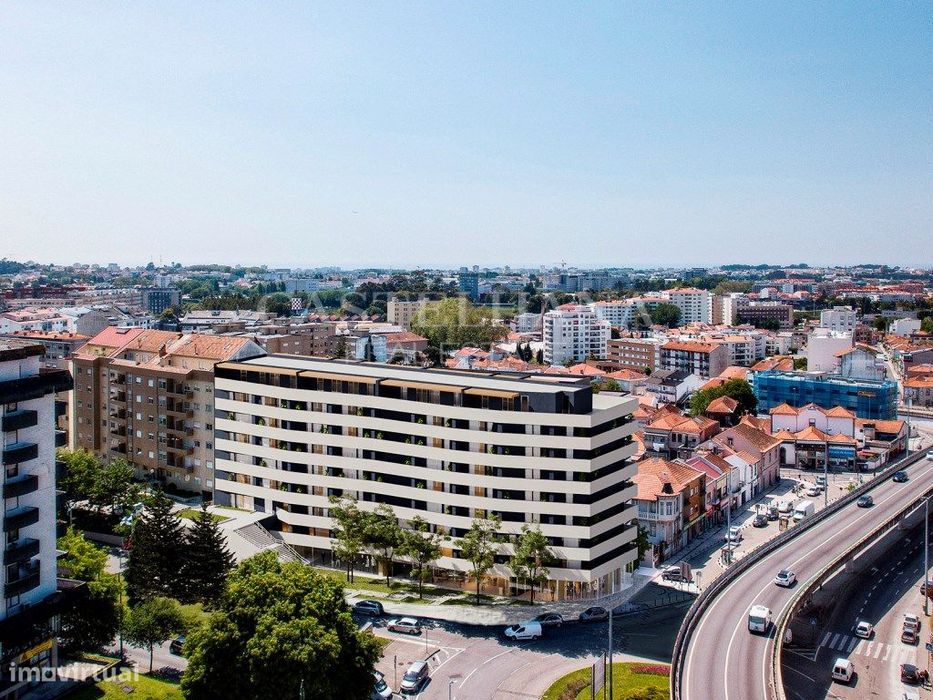 Apartamento T2 com varanda e terraço, no mais recente condomínio no...