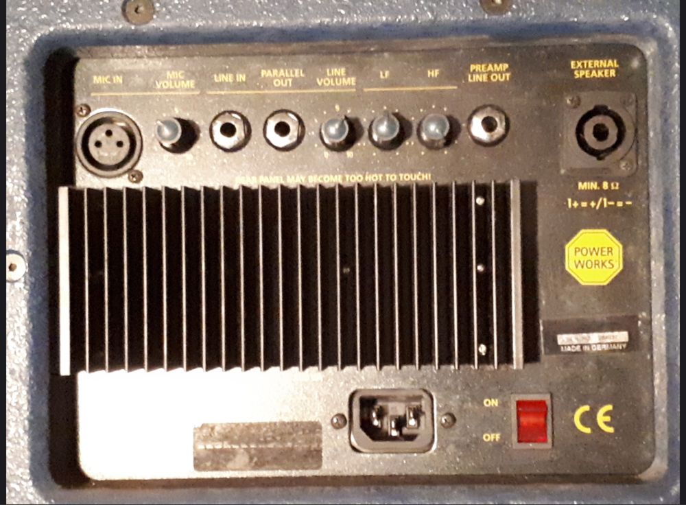 Colunas amplificadas Powerworks RS122M igual a nova