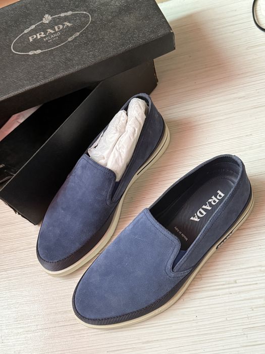 Prada с коробкой