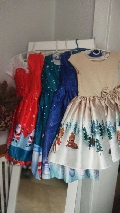 Сукні нарядні новорічні на різний вік