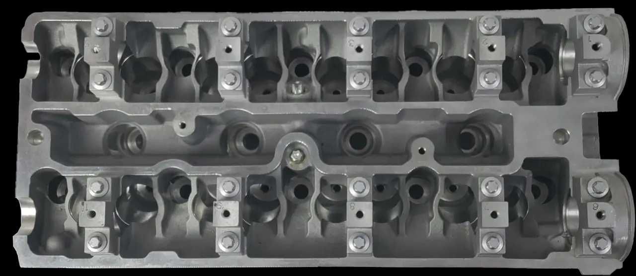 Головка Opel Daewoo 1.8 2.0  T20SED X20SED 93333315