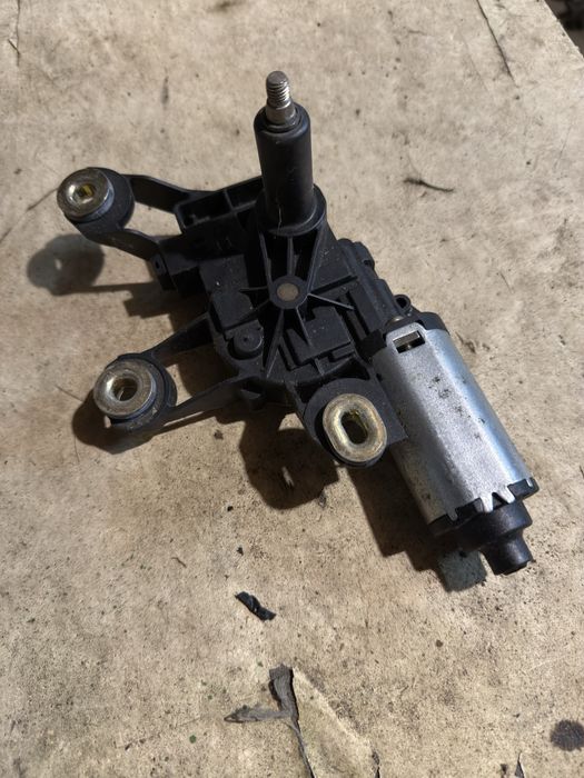 Моторчик склоочисника Форд Фієста