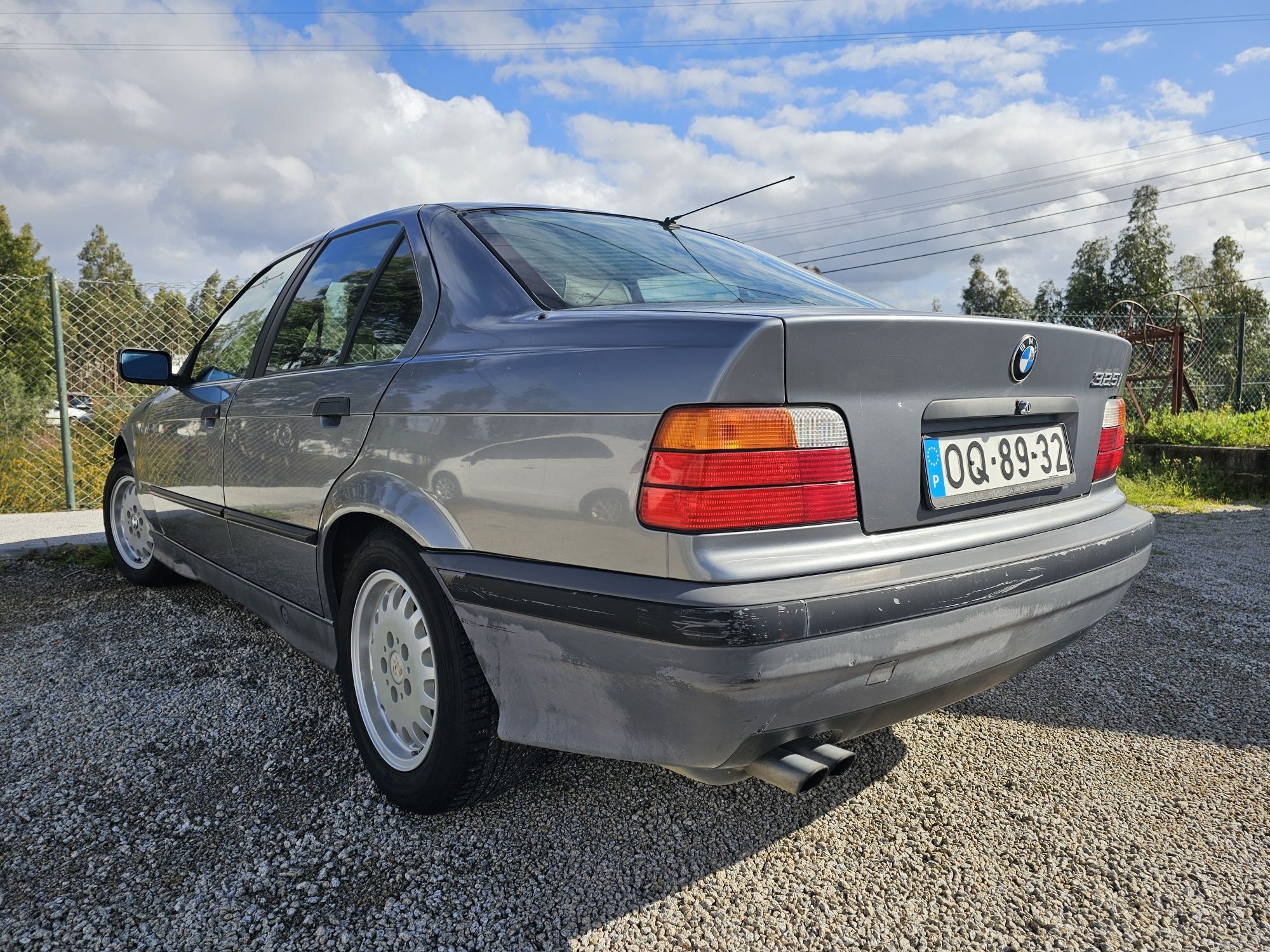 BMW 325i e36 Sedan