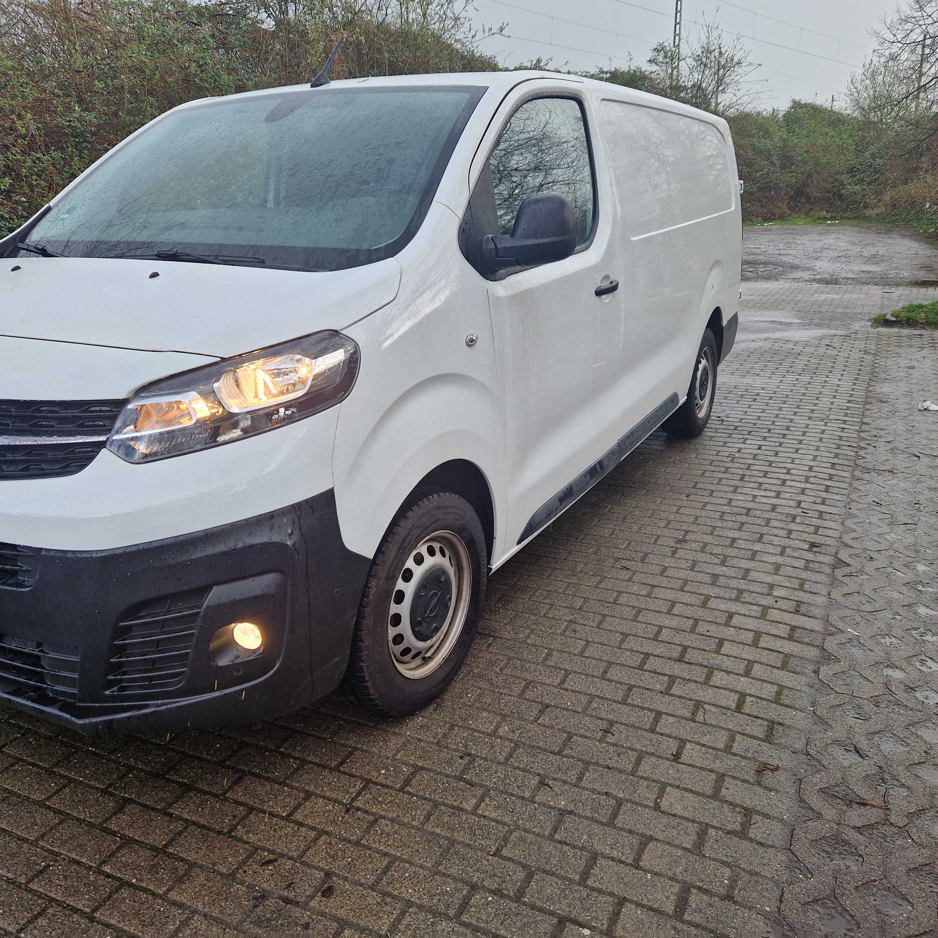 Opel Vivaro edition 2021