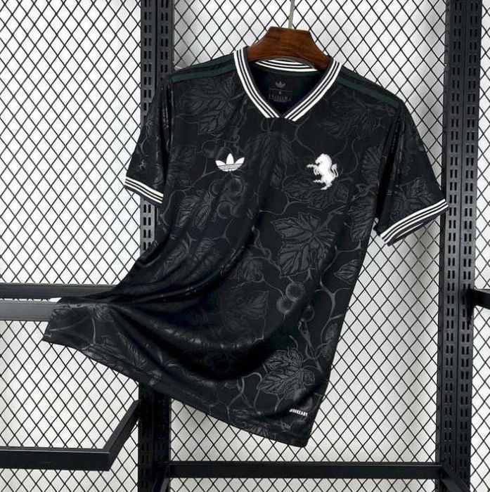 camisola juventus preta