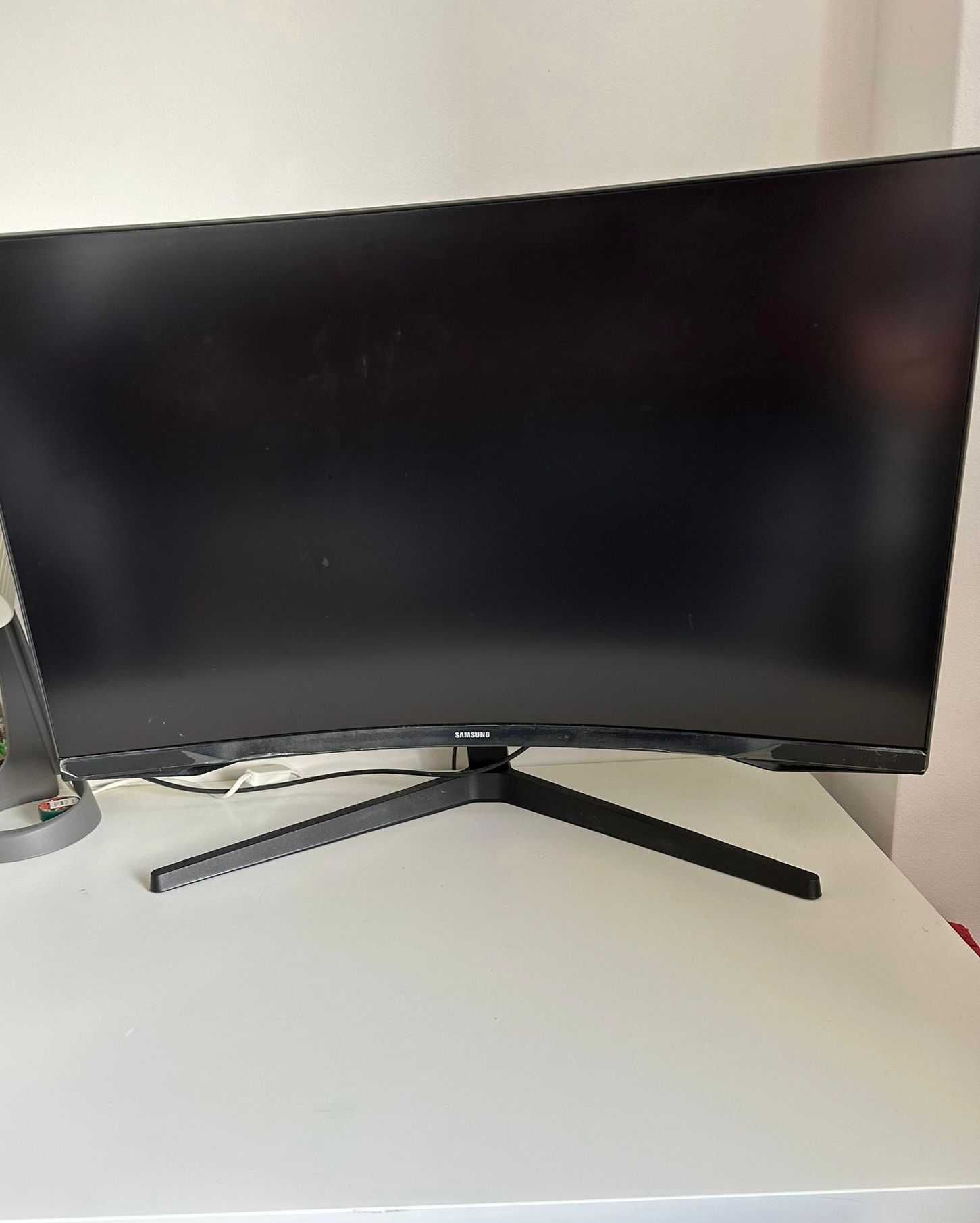 Monitor Samsung Odyssey G5 32″ QHD Curvo – Como Novo