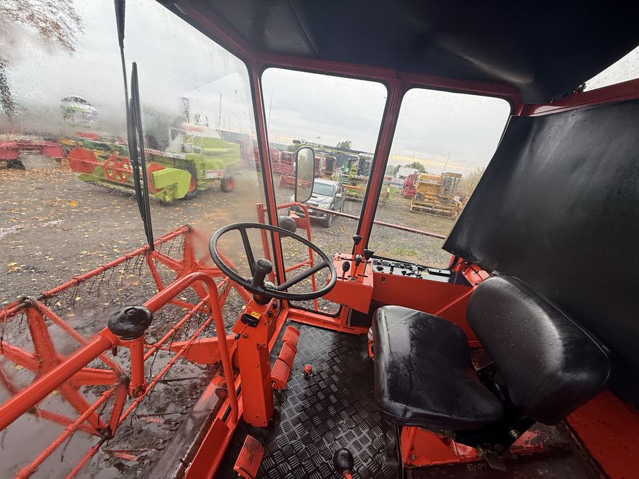 Комбайн зернозбиральний Deutz Fahr M660,M33.60 .