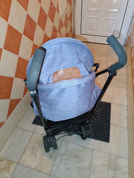 Carro bengala com pouco uso