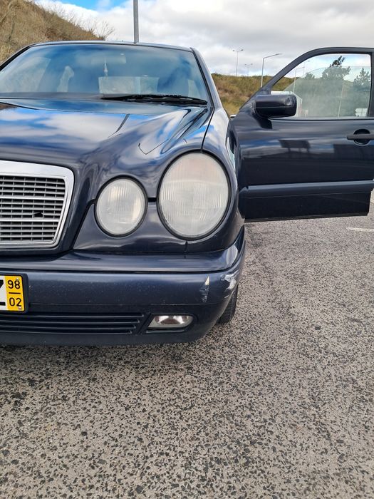 Venda automovel Mercedes E200