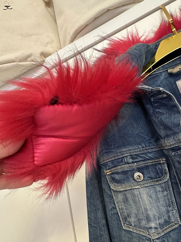 Katana kurtka Jeansowa sztuczne różowe odpinane futerko Guess XS