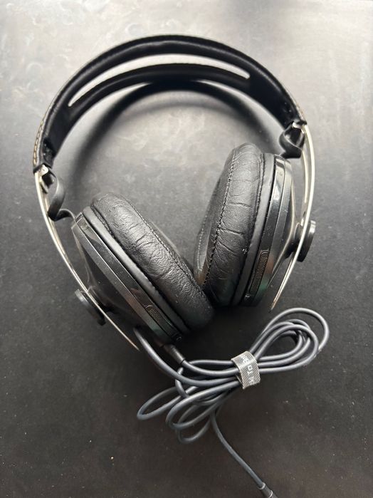 Sennheiser HD1 M2 AEBT Momentum 2.0 Не вмикаються