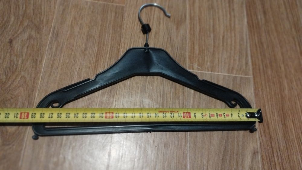 Вішаки тремпель для одягу