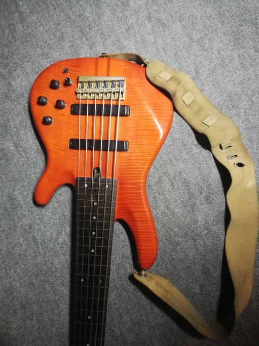 Baixo Fretless Lined Yamaha TRB 6P 1ª ger.